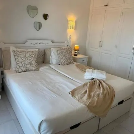 Sea Pool - * אדחה